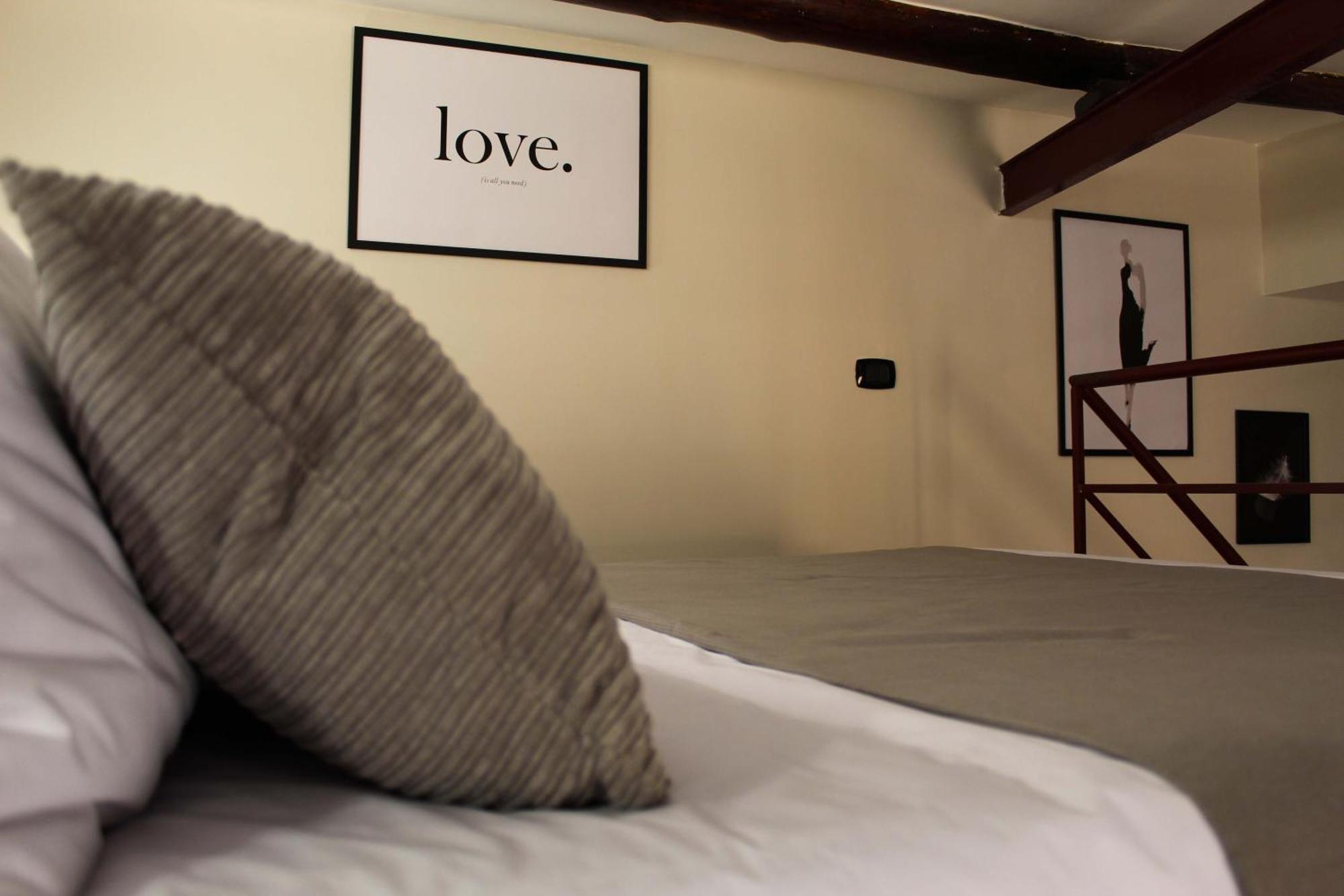 Pedamentina Pulcinella Loft Napoli